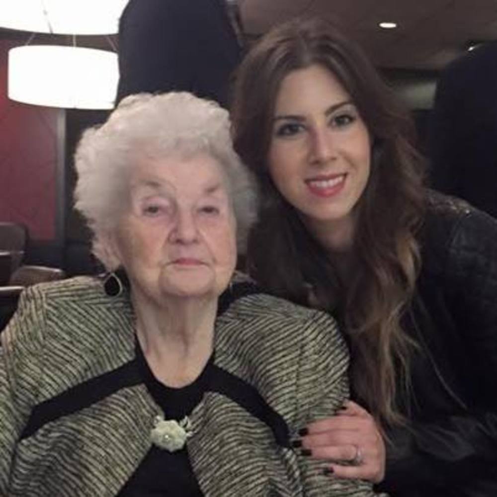 Meet your Posher, Ashley